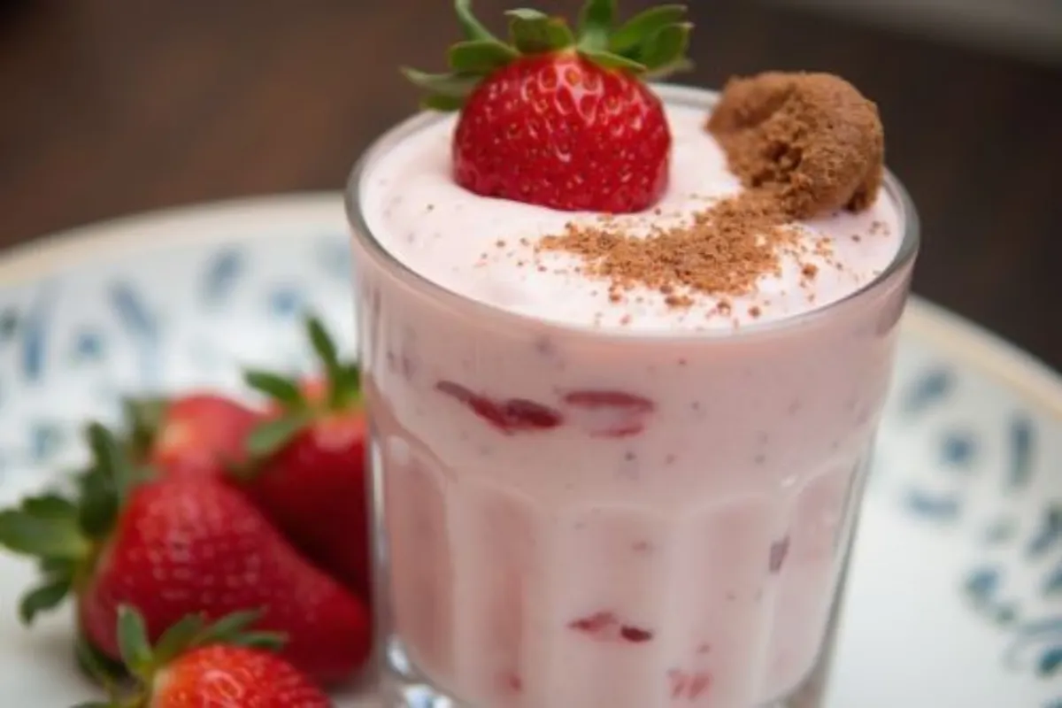 Strawberry milkshake
Cheesecake drink
